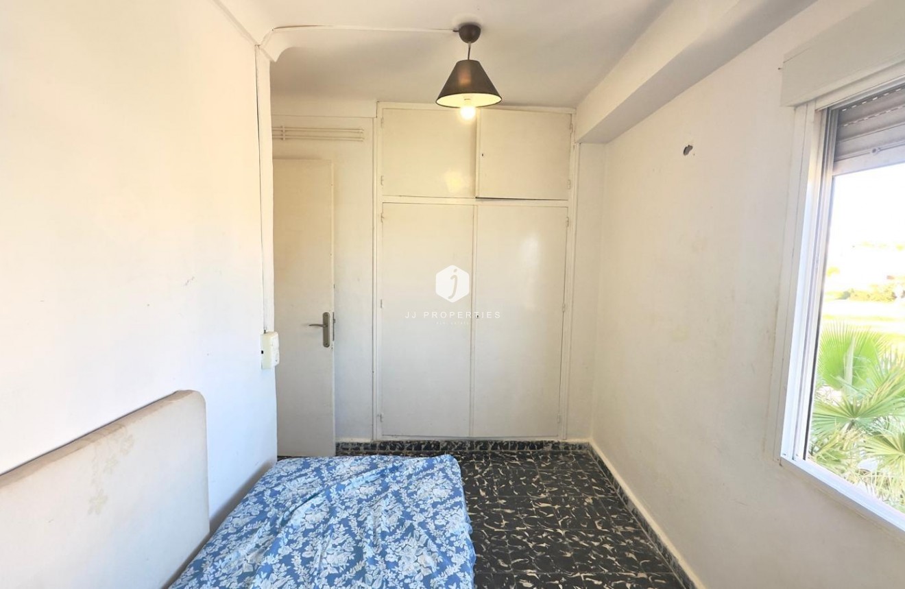 Resale - Apartment / flat -
Torrevieja - Zona Los Frutales