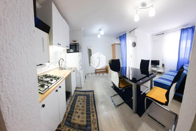Resale - Apartment / flat -
Torrevieja - Centro