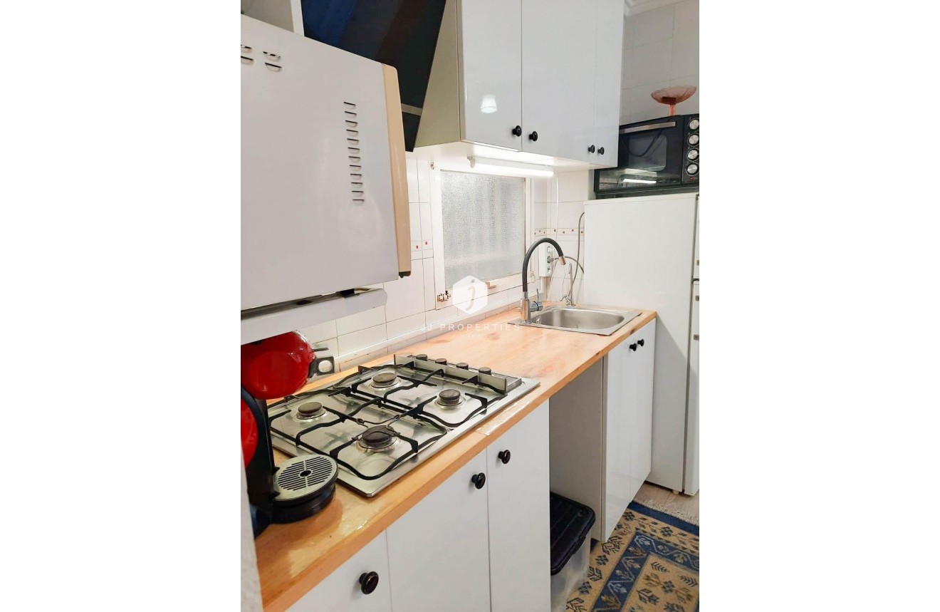 Resale - Apartment / flat -
Torrevieja - Centro