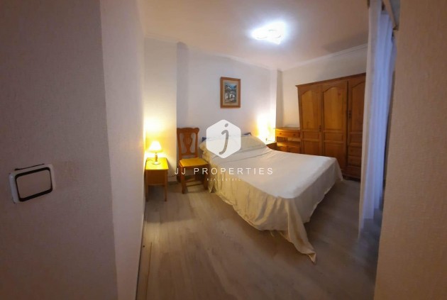 Resale - Apartment / flat -
Torrevieja - Centro