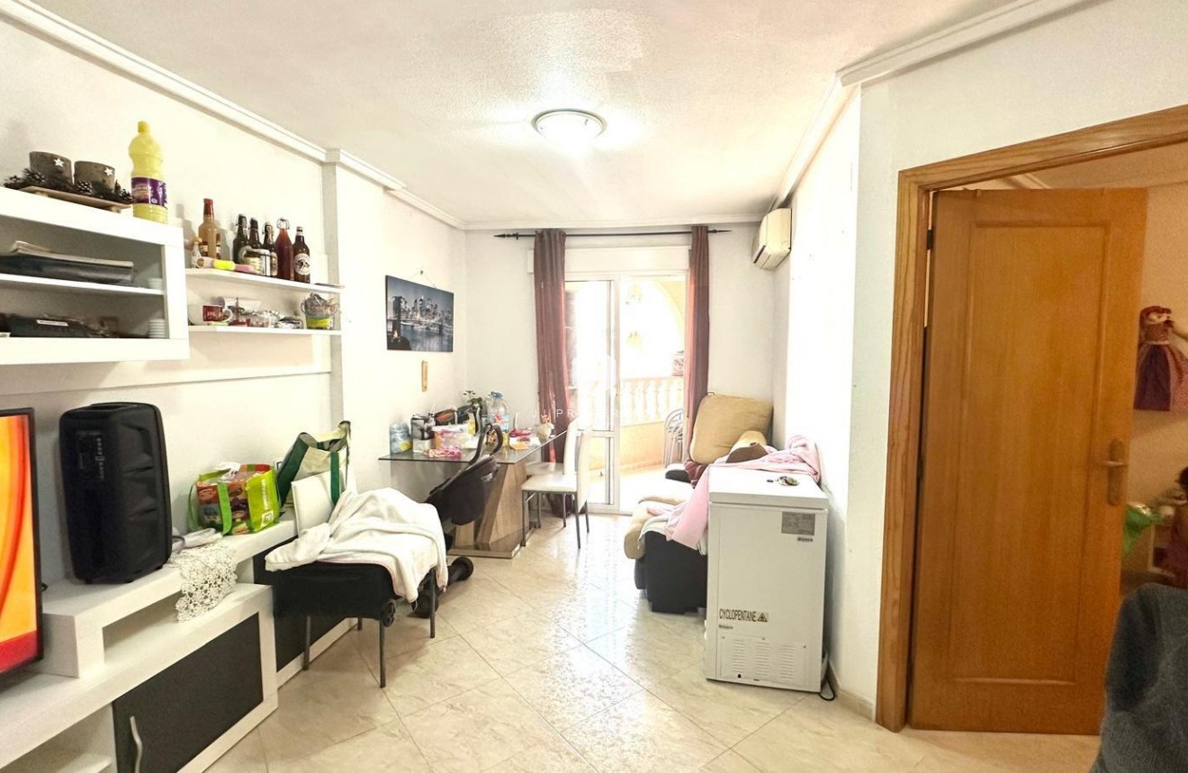 Resale - Apartment / flat -
Torrevieja - Estacion de autobuses