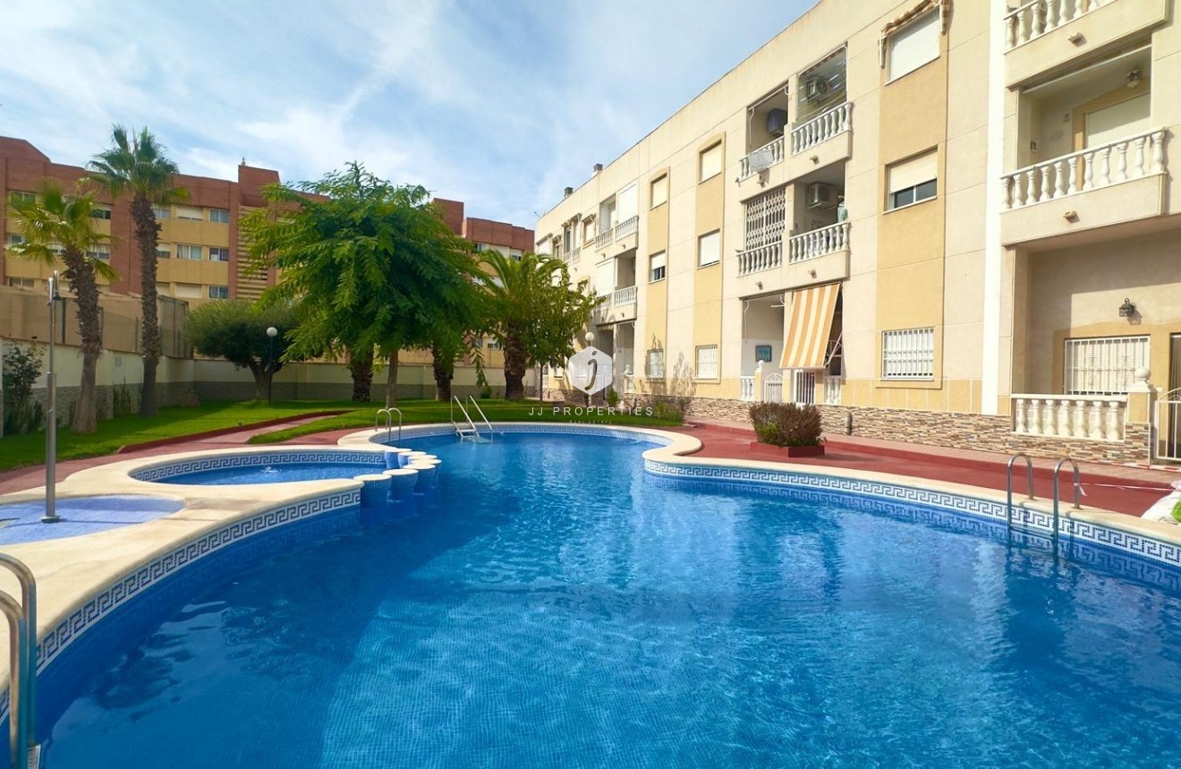 Resale - Penthouse -
Torrevieja - Estacion de autobuses