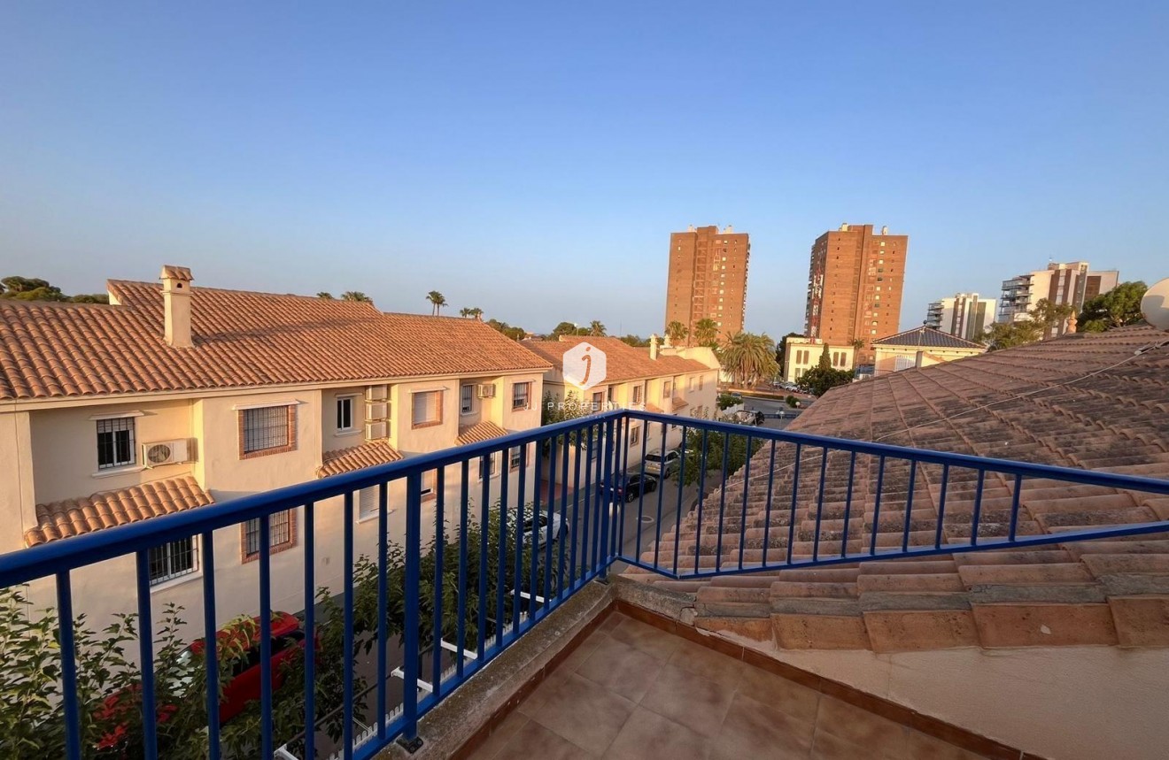 D'occasion - Chalet -
Orihuela Costa - Campoamor