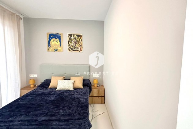 Resale - Apartment / flat -
Torrevieja - Playa del Cura