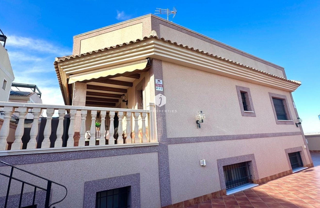 Resale - Chalet -
Torrevieja - La siesta