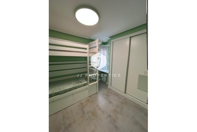 D'occasion - Appartement -
Torrevieja - Playa del Cura