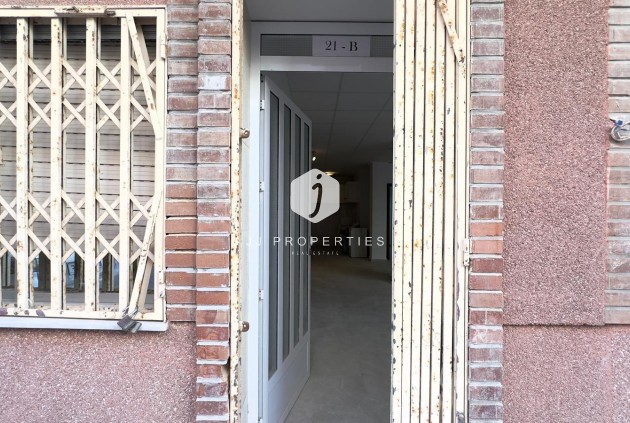 Resale - Apartment / flat -
Torrevieja - Centro