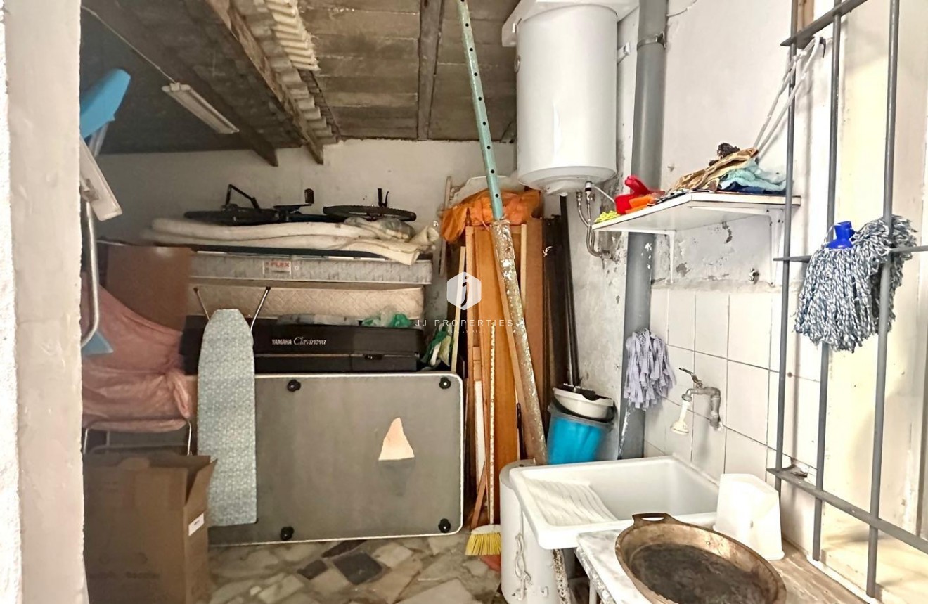 Resale - Chalet -
Torrevieja - Playa del Cura