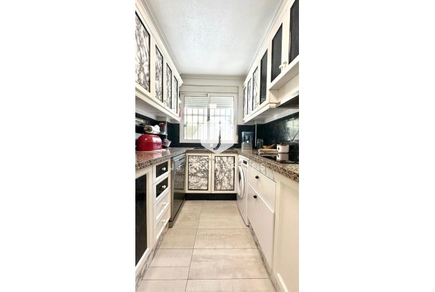 Resale - Villa -
Orihuela Costa - La Regia