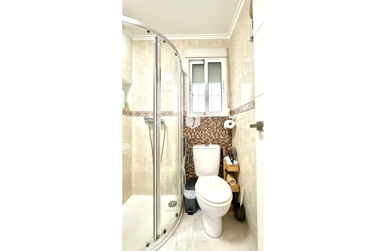 Resale - Villa -
Orihuela Costa - La Regia