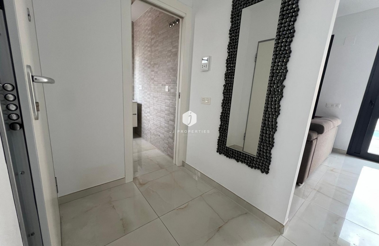 Resale - Villa -
Orihuela Costa - Lomas de Cabo Roig