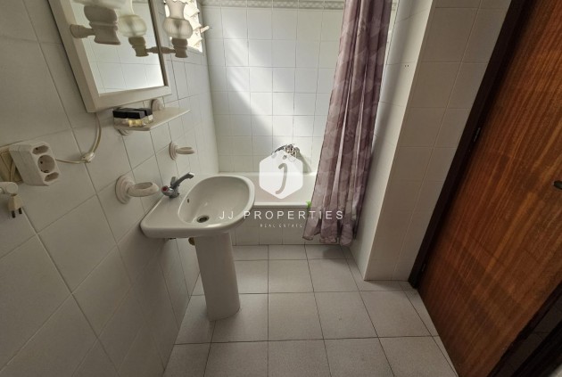 D'occasion - Appartement -
Torrevieja - Centro