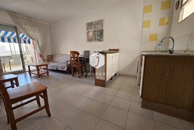 D'occasion - Appartement -
Torrevieja - Centro