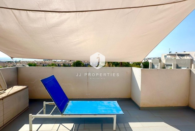 Resale - Chalet -
Torrevieja - aguas nuevas