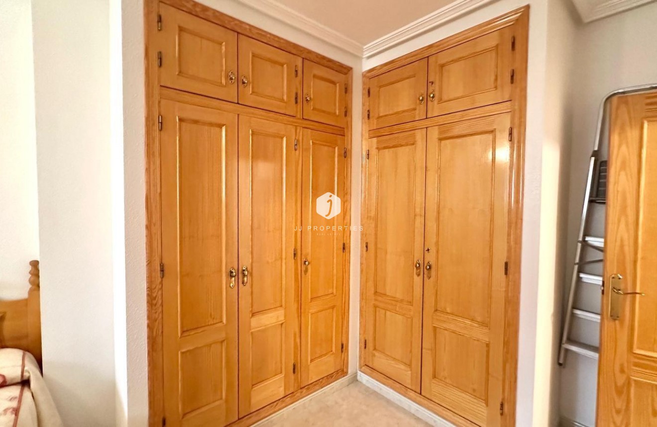 D'occasion - Attique -
Torrevieja - Centro