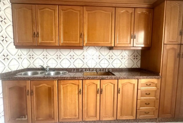 Resale - Apartment / flat -
Torrevieja - Estacion de autobuses