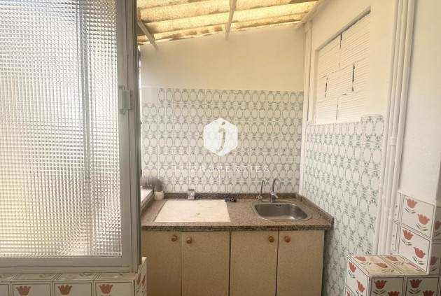 Resale - Apartment / flat -
Torrevieja - Estacion de autobuses