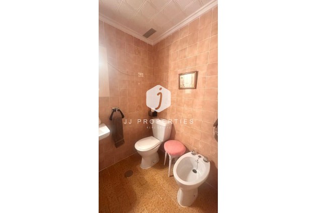 Resale - Apartment / flat -
Torrevieja - Punta prima