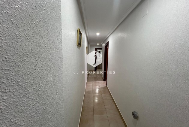 Resale - Apartment / flat -
Torrevieja - Playa del Cura