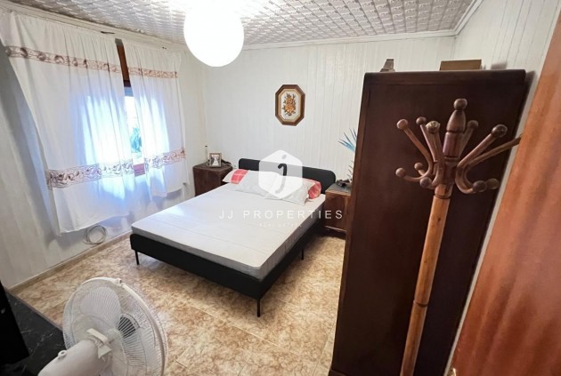 Resale - Apartment / flat -
Torrevieja