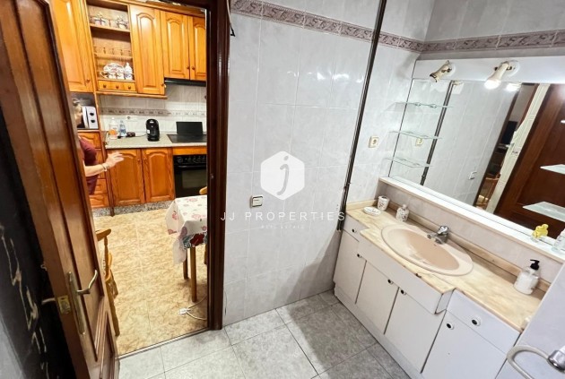 Resale - Apartment / flat -
Torrevieja