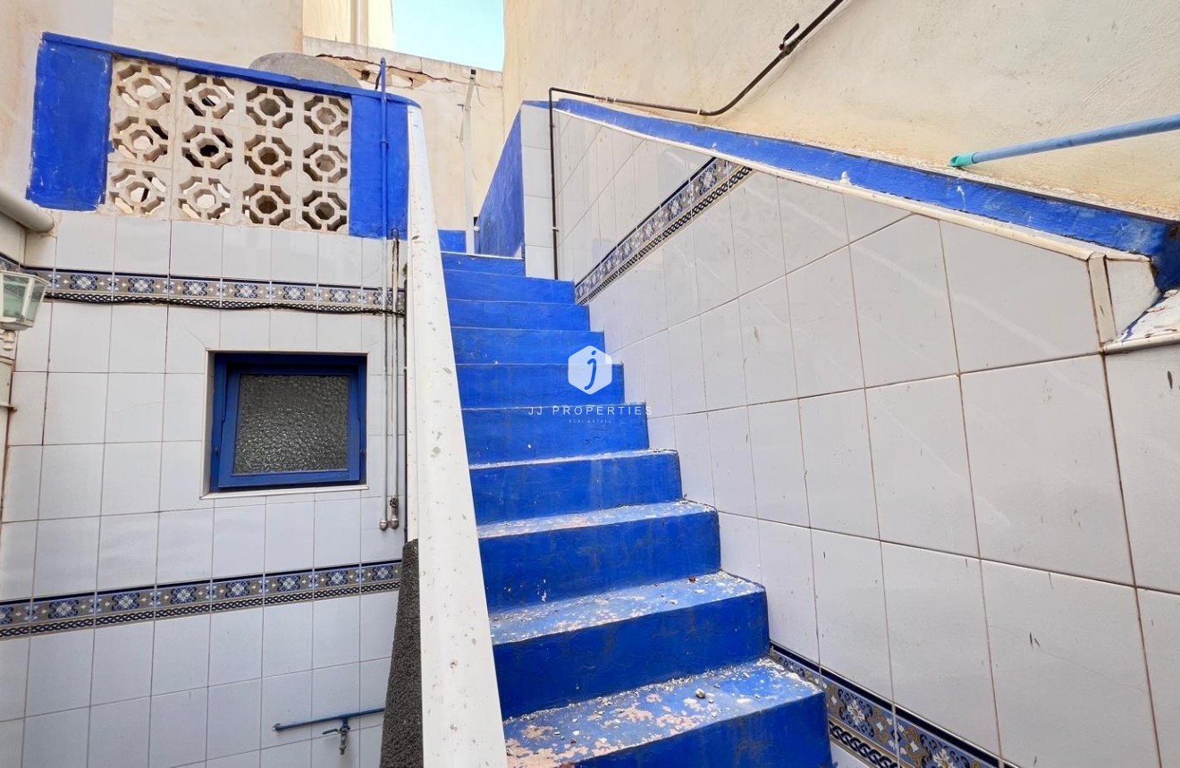 Resale - Apartment / flat -
Torrevieja