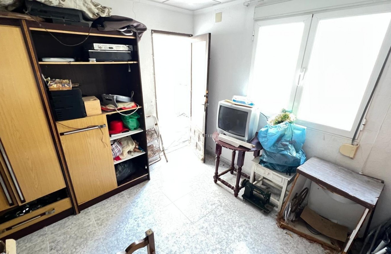 Resale - Apartment / flat -
Torrevieja