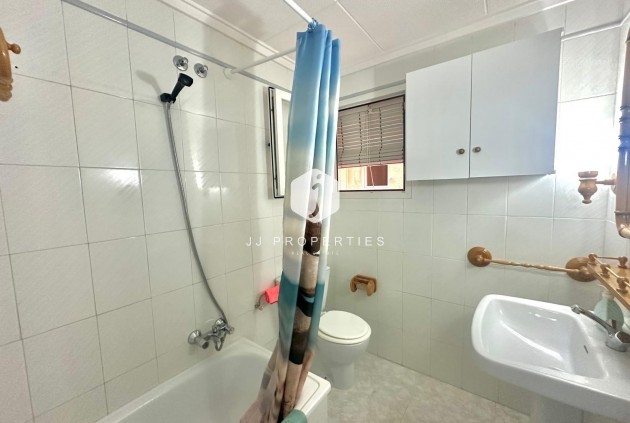 Resale - Apartment / flat -
Torrevieja - Centro