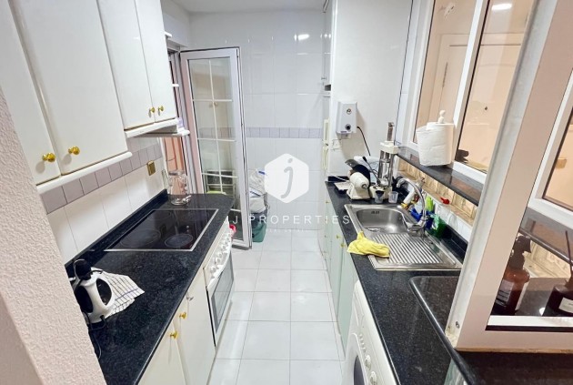 Resale - Apartment / flat -
Torrevieja