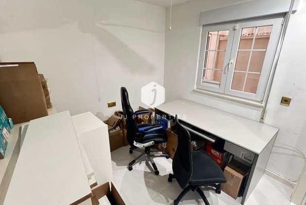 Resale - Apartment / flat -
Torrevieja