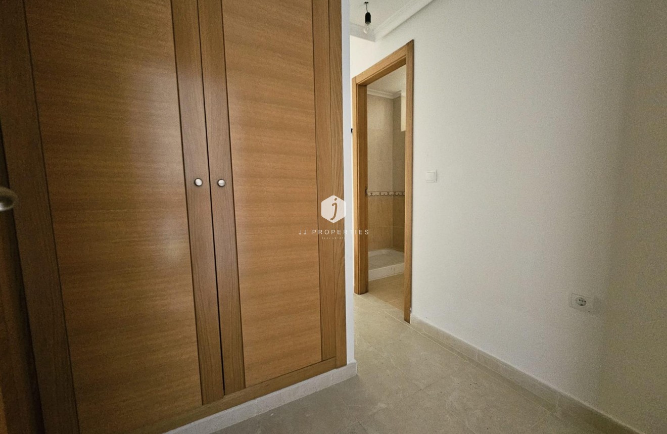 Aus zweiter Hand - Wohnung -
Torrevieja