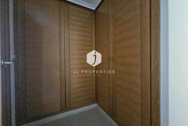 Aus zweiter Hand - Wohnung -
Torrevieja