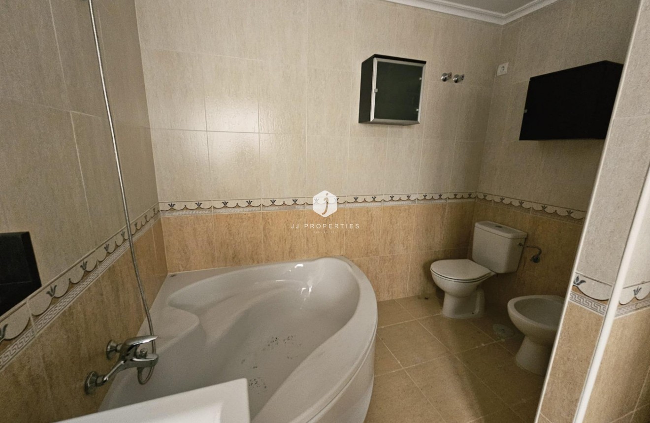 Aus zweiter Hand - Wohnung -
Torrevieja