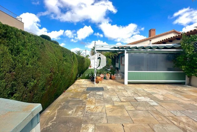 Aus zweiter Hand - Villa -
Cabo Roig - Costa Blanca