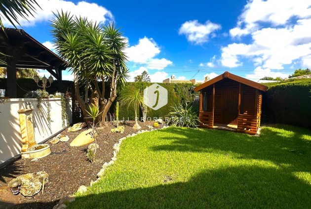 Aus zweiter Hand - Villa -
Cabo Roig - Costa Blanca