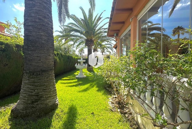 Aus zweiter Hand - Villa -
Cabo Roig - Costa Blanca