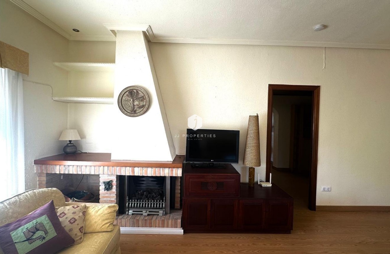 Aus zweiter Hand - Villa -
Cabo Roig - Costa Blanca