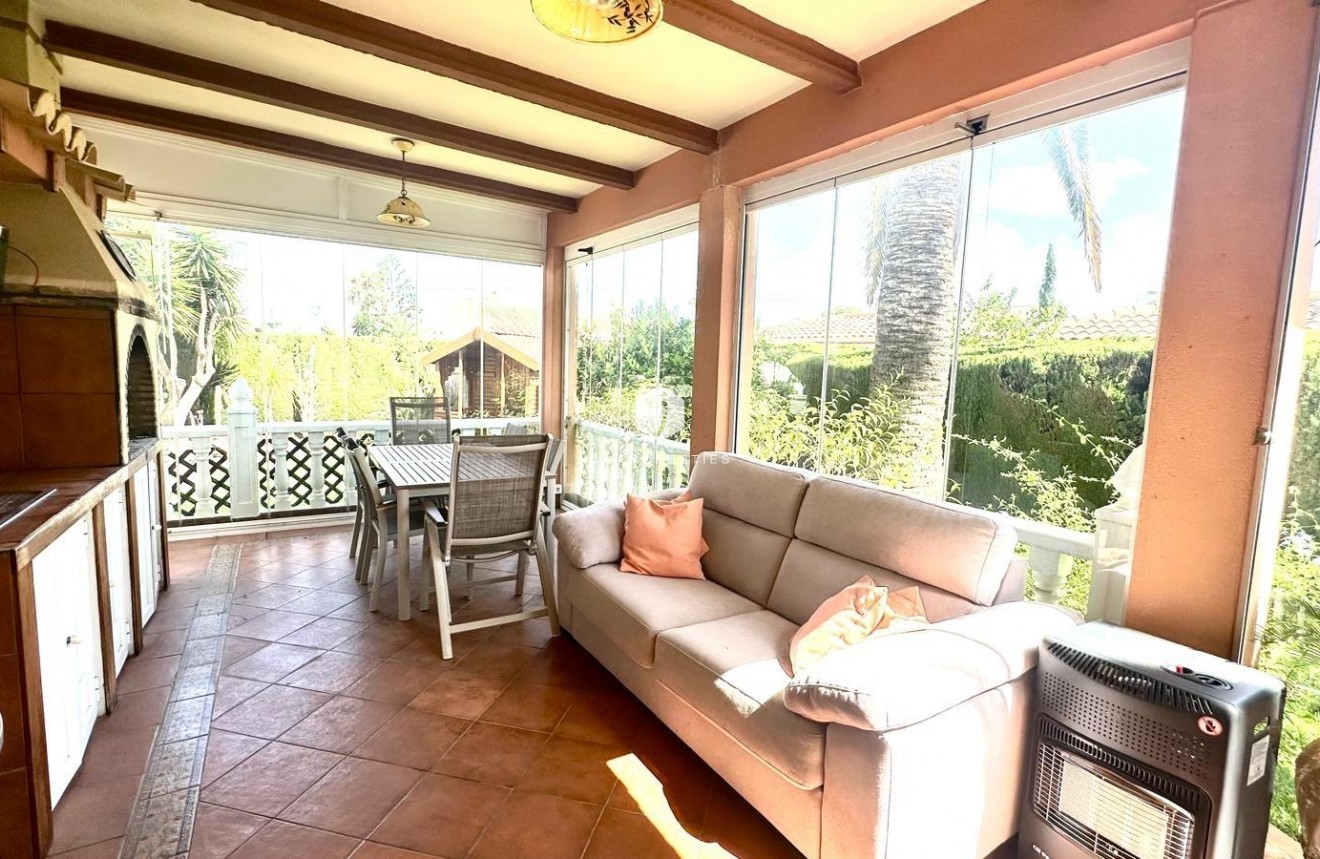 Aus zweiter Hand - Villa -
Cabo Roig - Costa Blanca