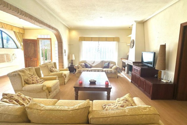 Aus zweiter Hand - Villa -
Cabo Roig - Costa Blanca