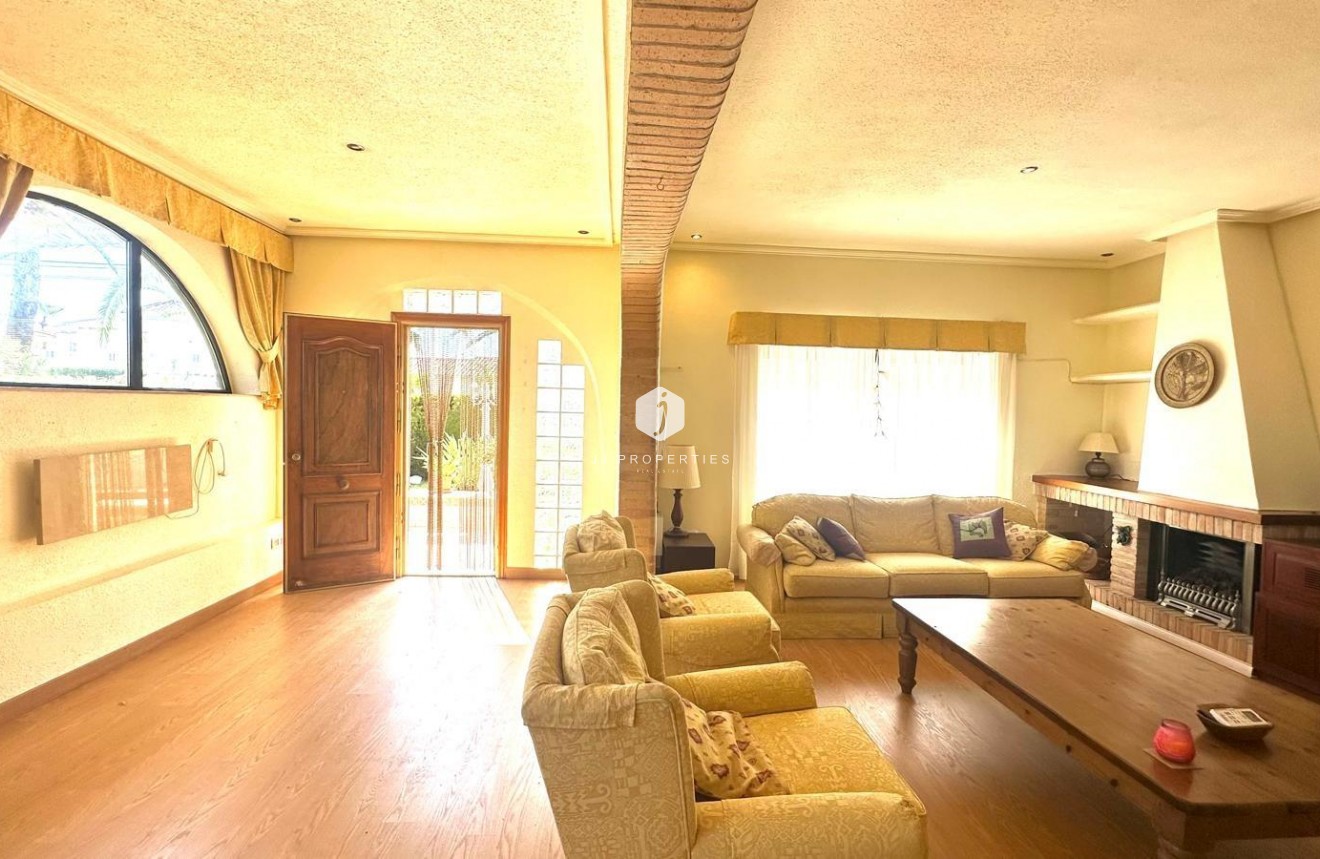 Aus zweiter Hand - Villa -
Cabo Roig - Costa Blanca