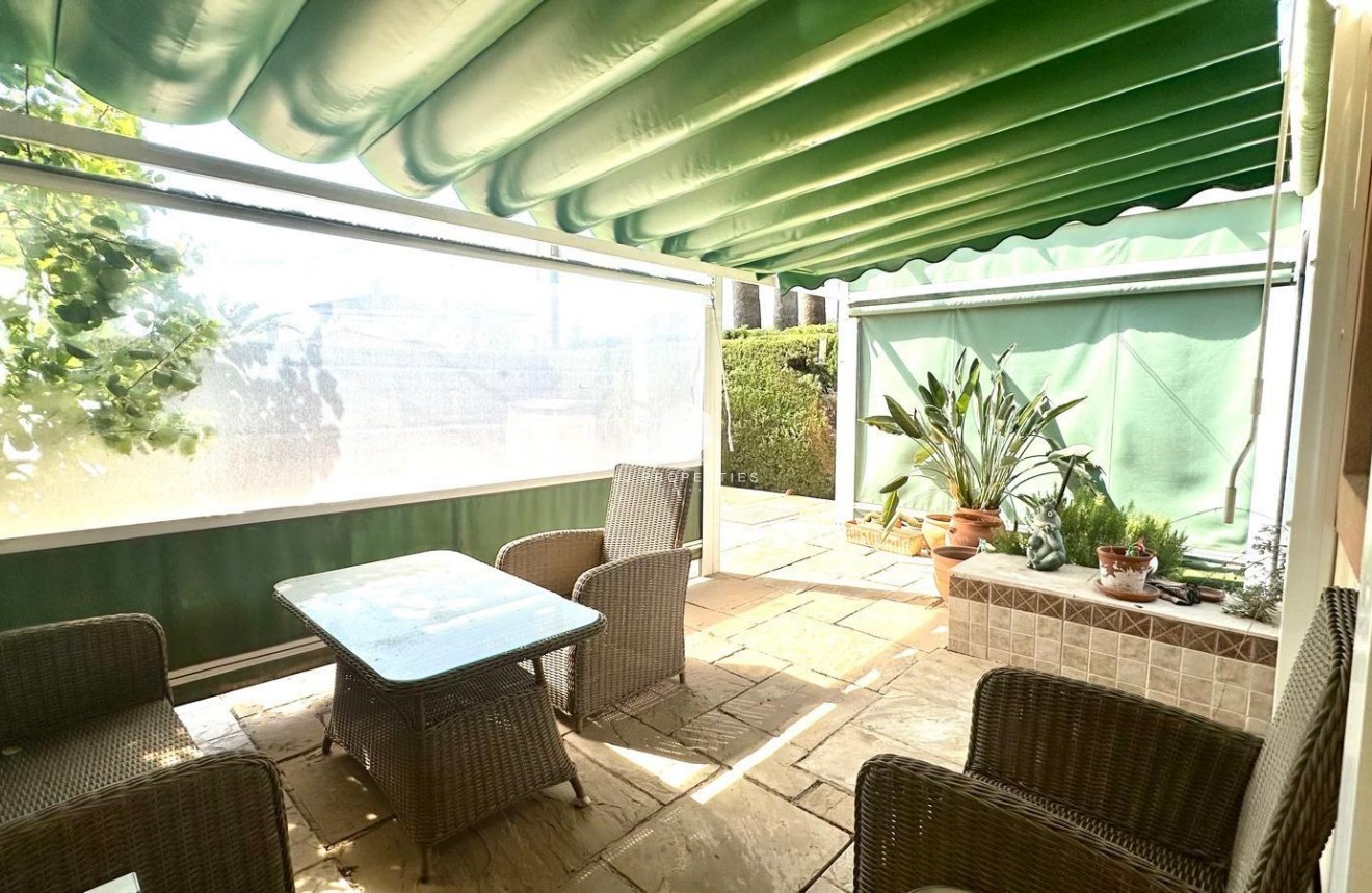 Aus zweiter Hand - Villa -
Cabo Roig - Costa Blanca