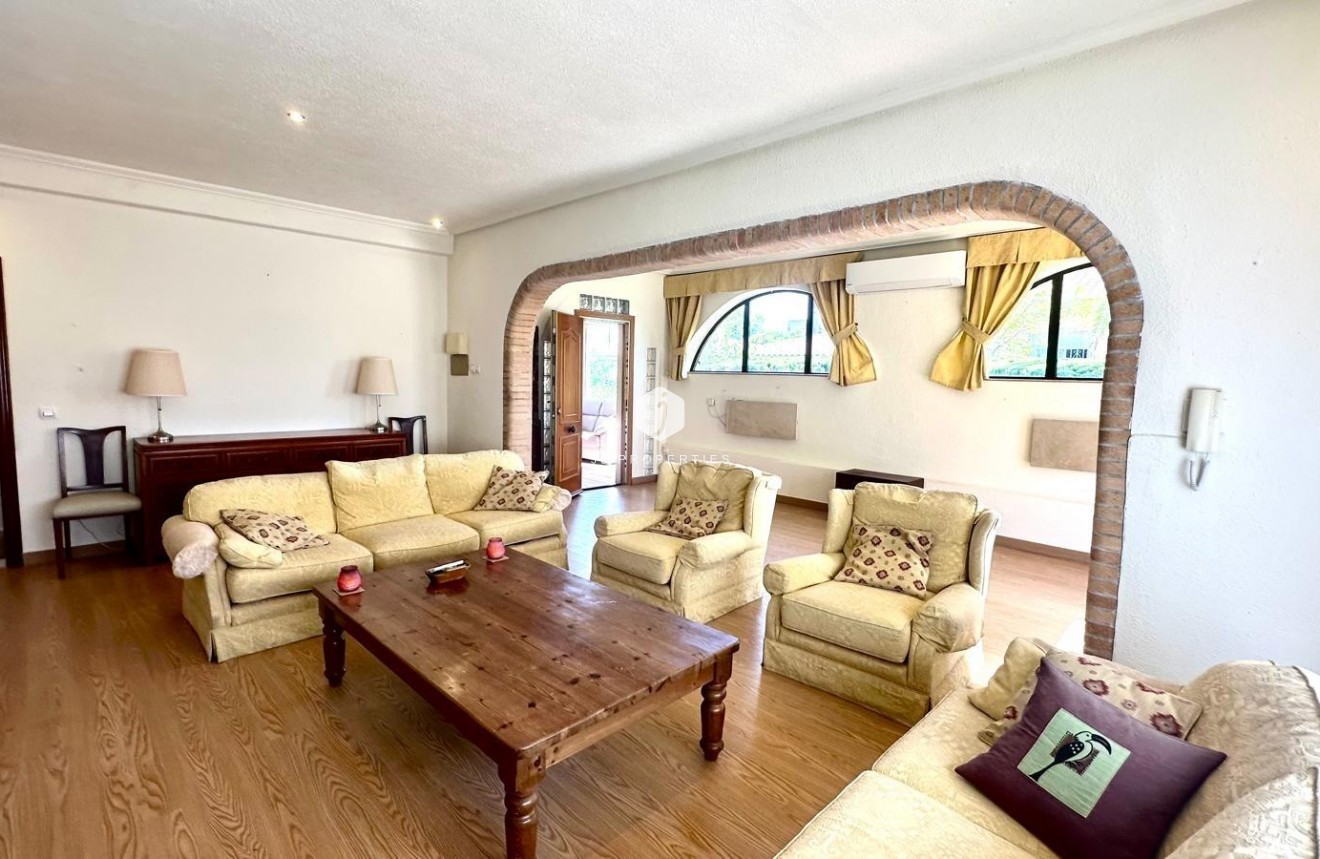 Aus zweiter Hand - Villa -
Cabo Roig - Costa Blanca