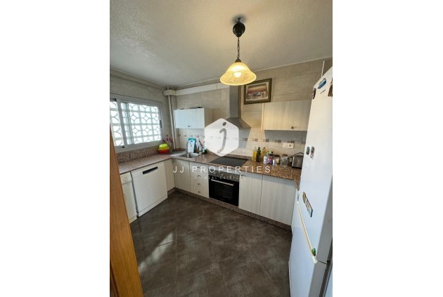 Resale - Apartment / flat -
Torrevieja - Playa del Cura