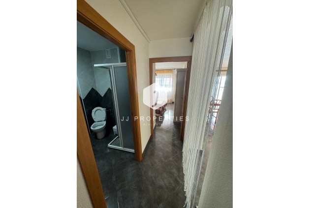 Resale - Apartment / flat -
Torrevieja - Playa del Cura