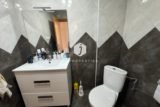 Resale - Apartment / flat -
Torrevieja - Playa del Cura