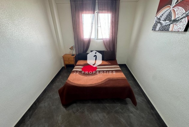 Resale - Apartment / flat -
Torrevieja - Playa del Cura