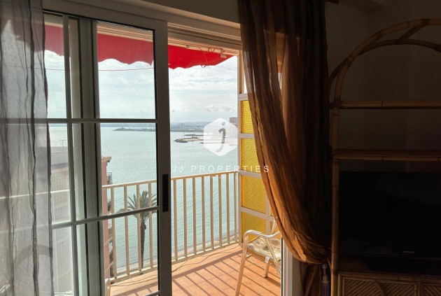 Resale - Apartment / flat -
Torrevieja - Playa del Cura