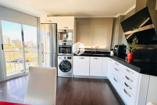 Resale - Apartment / flat -
Torrevieja - Estacion de autobuses