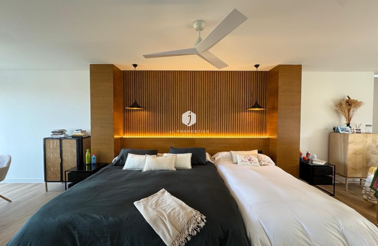 Resale - Villa -
Orihuela Costa - Altos De Campoamor