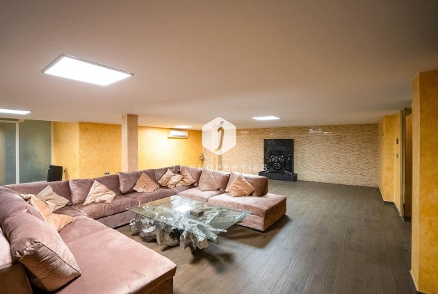 Resale - Villa -
Torrevieja - Torre la mata